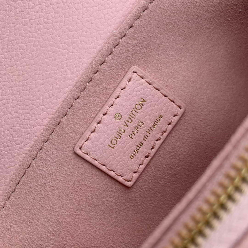 LV M47045 Louis Vuitton Pochette M¨¦tis East West Handbag Opal Pink