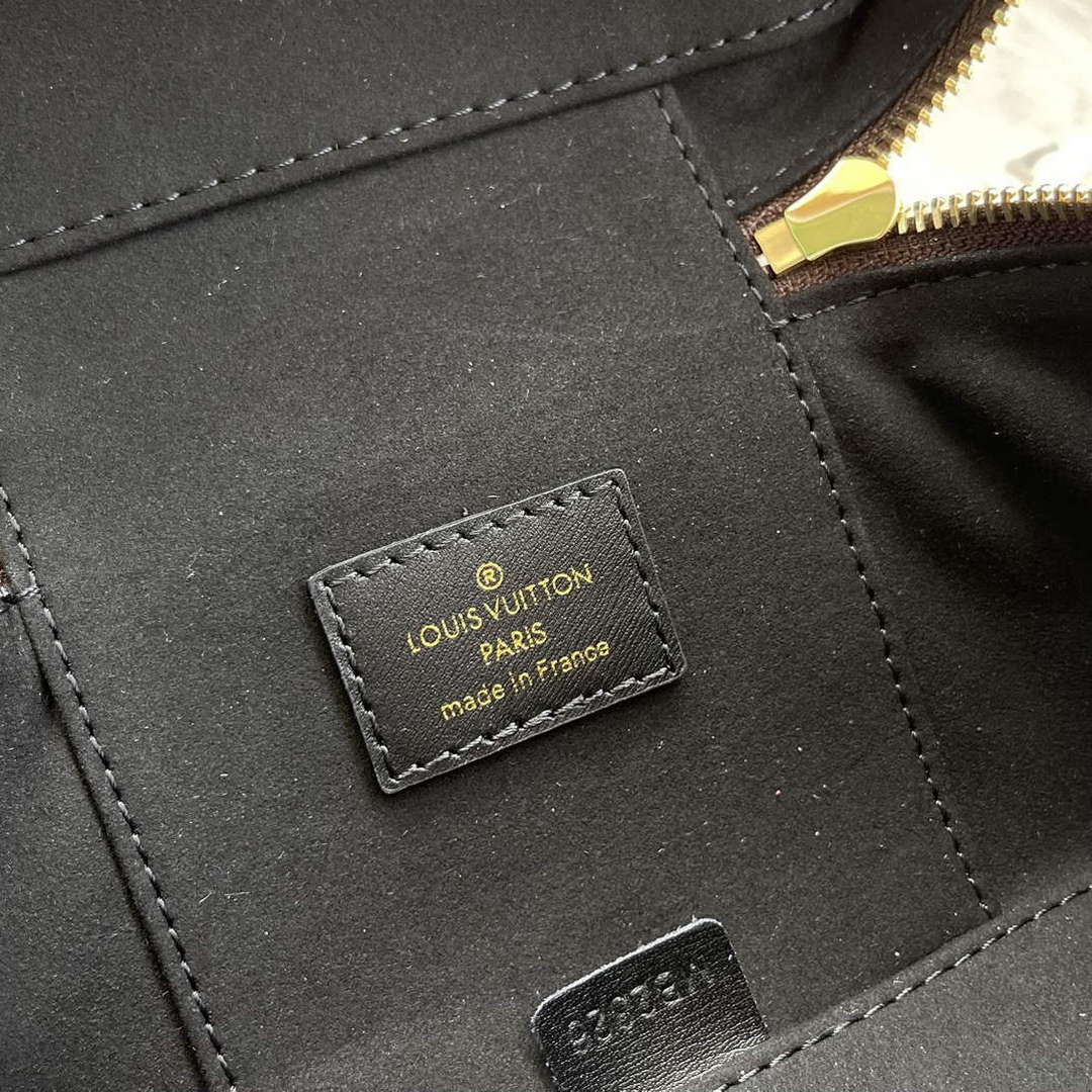 LV M47125 Louis Vuitton Vanity Chain Pouch - Default Title - View 8