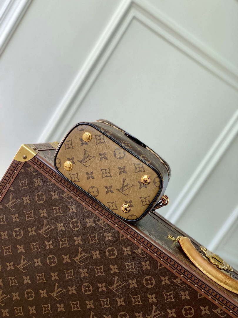 LV M47128 Louis Vuitton Vanity PM City Bag Monogram