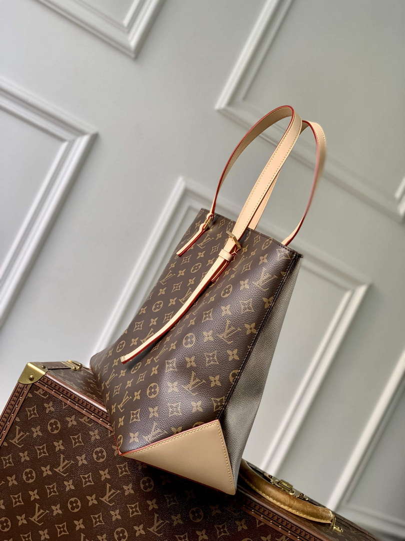 LV M47134 Louis Vuitton Classic Mezzo Bag Monogram