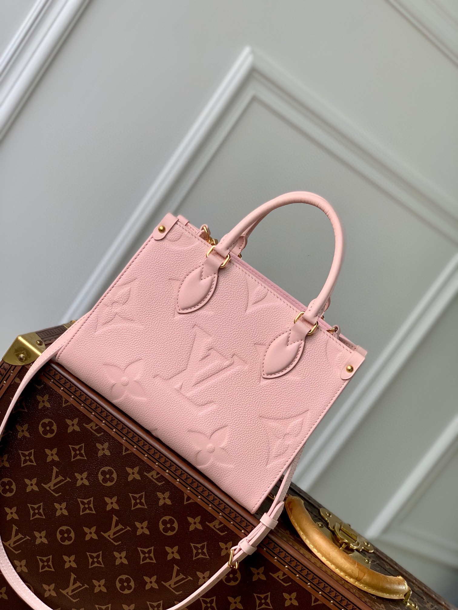 LV M47135 Louis Vuitton Onthego Pm Bag M45779 leather Pink