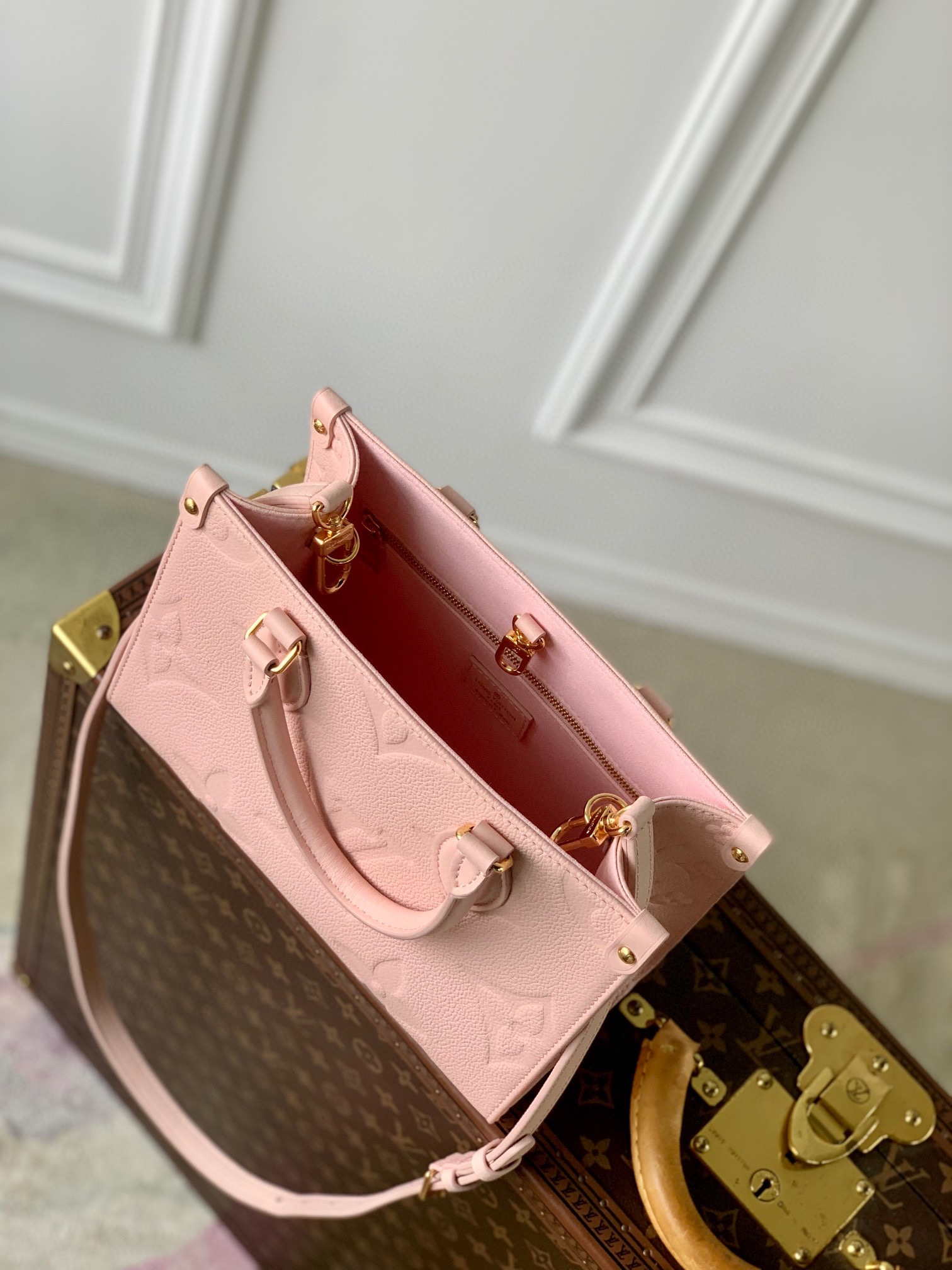 LV M47135 Louis Vuitton Onthego Pm Bag M45779 leather Pink - Default Title - View 9