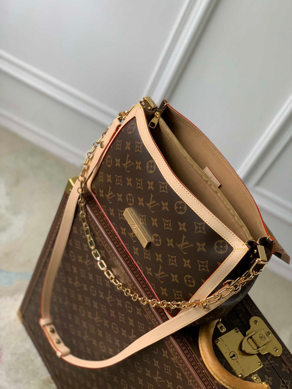 LV M47149 Louis Vuitton Dauphine Soft GM Monogram Canvas Bag