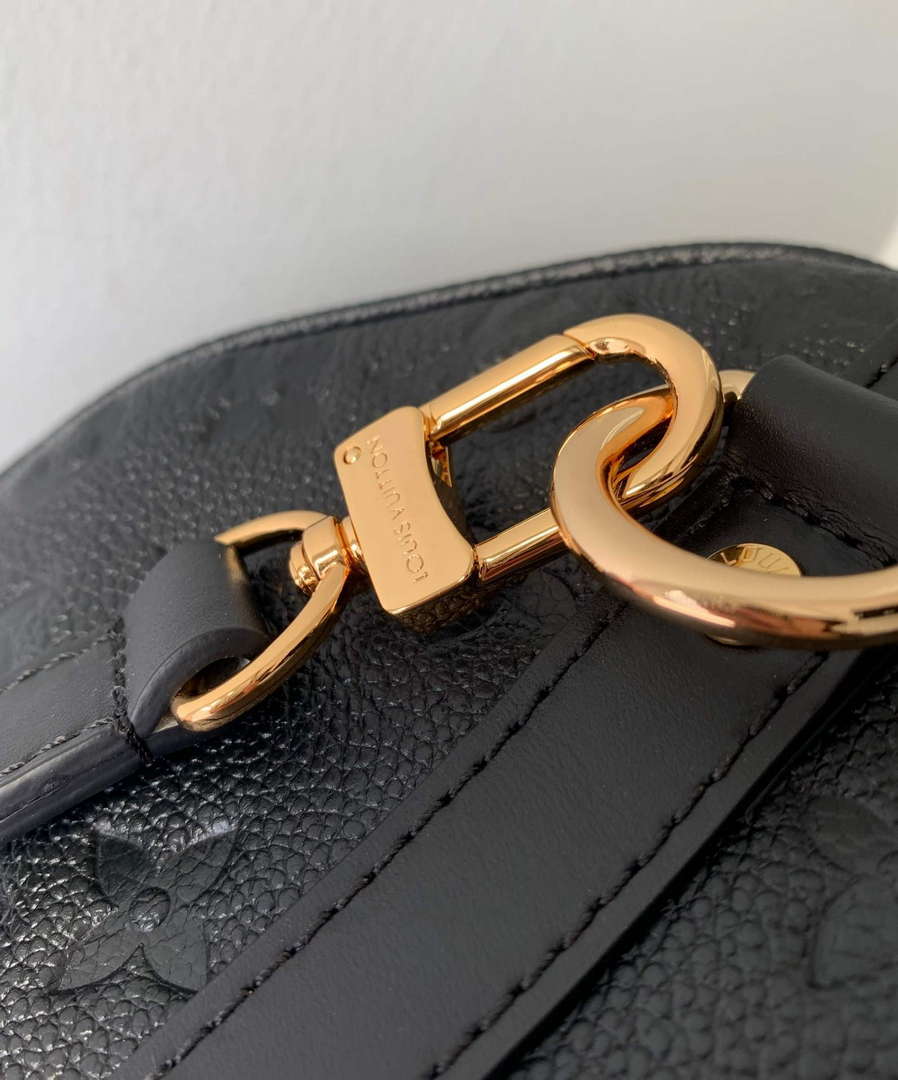 LV M47186 Louis Vuitton Speedy Soft 30 Handbag Black