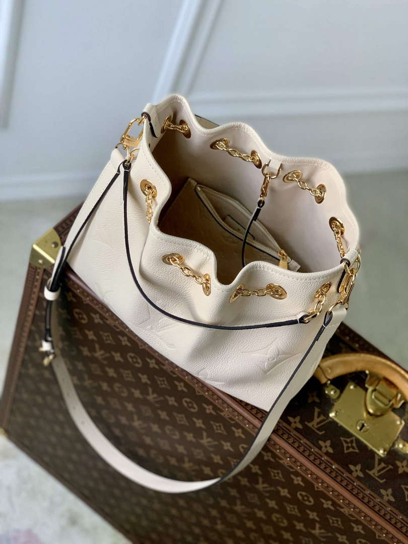 LV M47209 Louis Vuitton LV Bundle Bag Monogram Empreinte Leather Off-white - Default Title - View 8