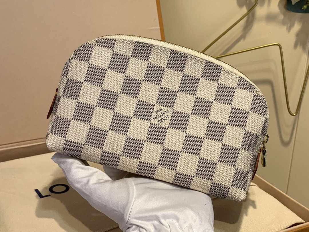 LV M47353 Louis Vuitton Cosmetic Pouch MM Damier Azur