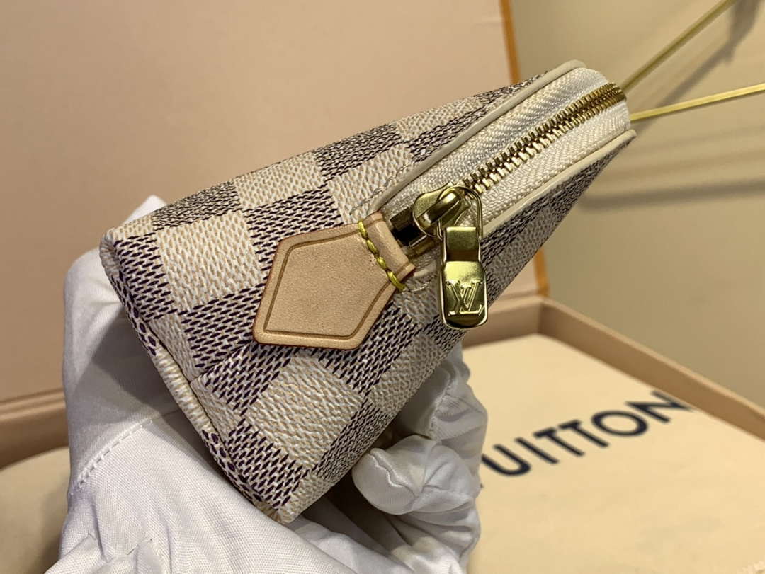 LV M47353 Louis Vuitton Cosmetic Pouch MM Damier Azur