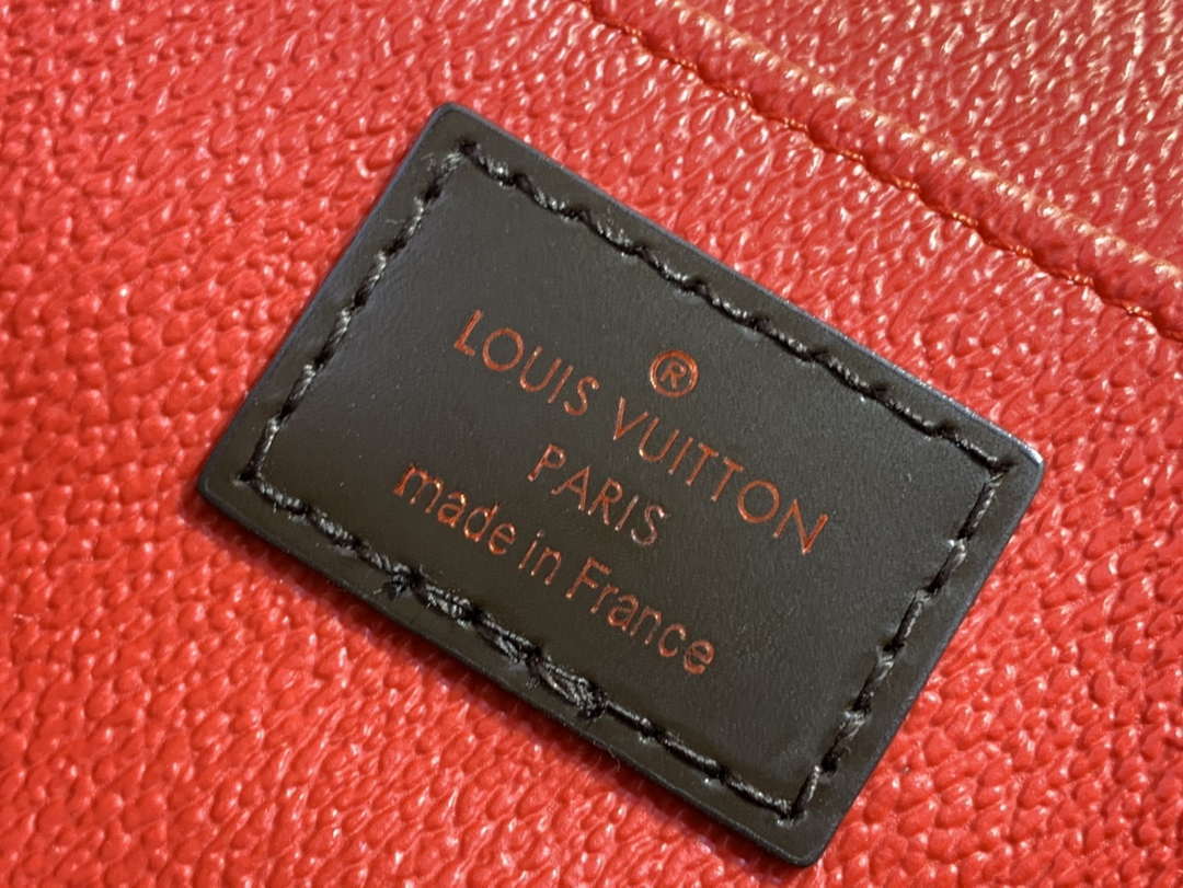 LV M47353 Louis Vuitton Cosmetic Pouch MM Damier ebene