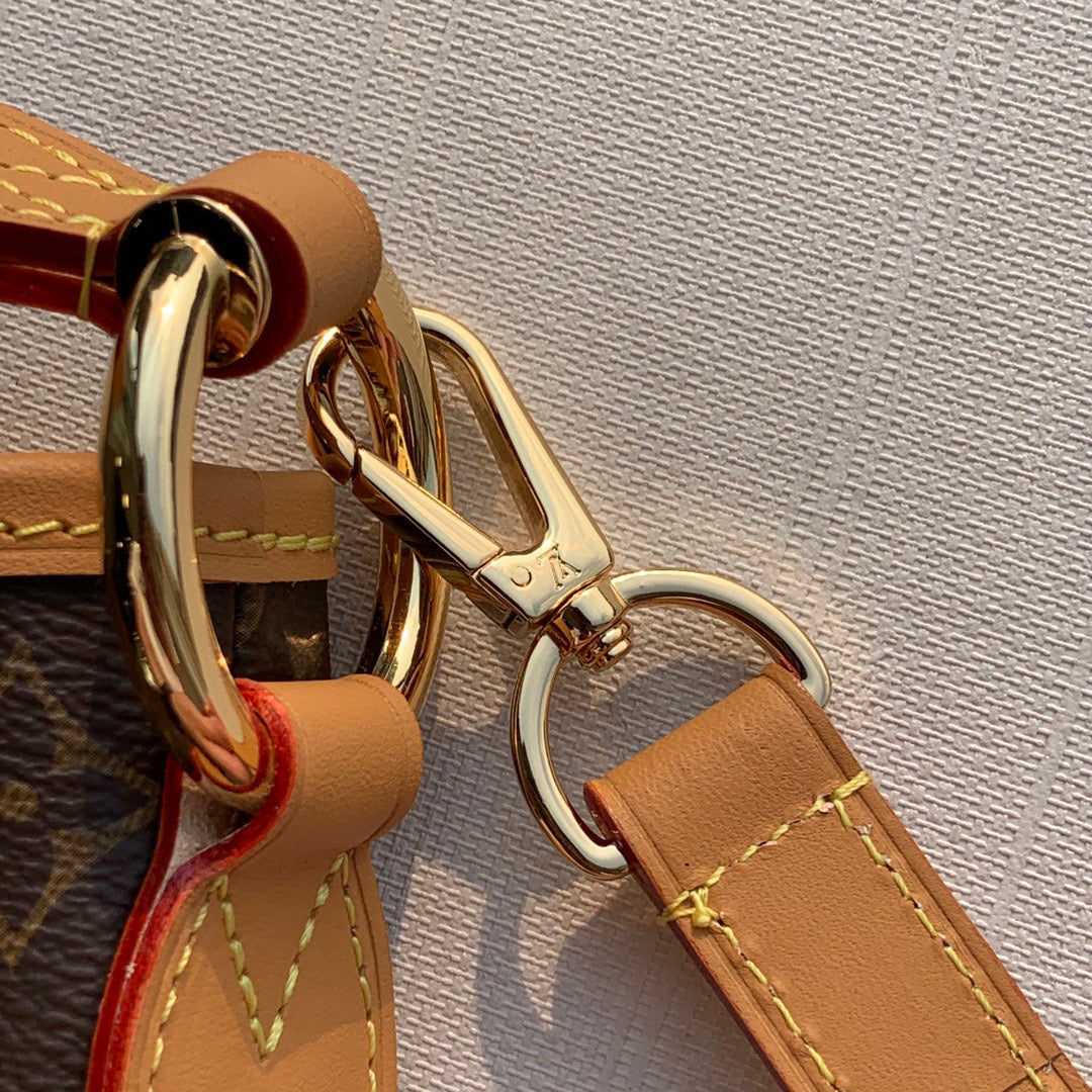 LV M50157 LouisVuitton Delightful MM Monogram Plum