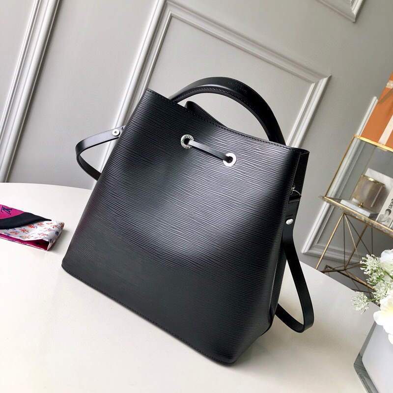 LV M54366 Louis Vuitton N¨¦ONO¨¦ MM Epi Bag Black