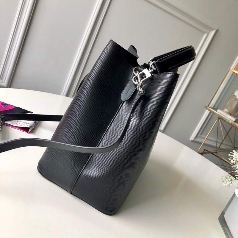 LV M54366 Louis Vuitton N¨¦ONO¨¦ MM Epi Bag Black