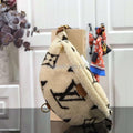 LV M55425 Louis Vuitton Bumbag Shearling Beige - Voguebags