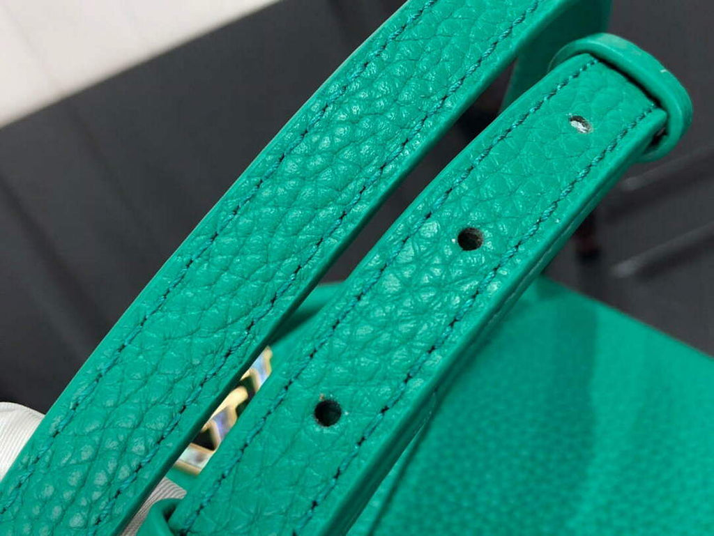 LV M56071 Louis Vuitton Capucines Mini Handbag Green