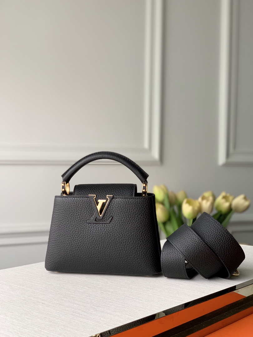 LV M56071 Louis Vuitton Capucines mini Leather Bag Black