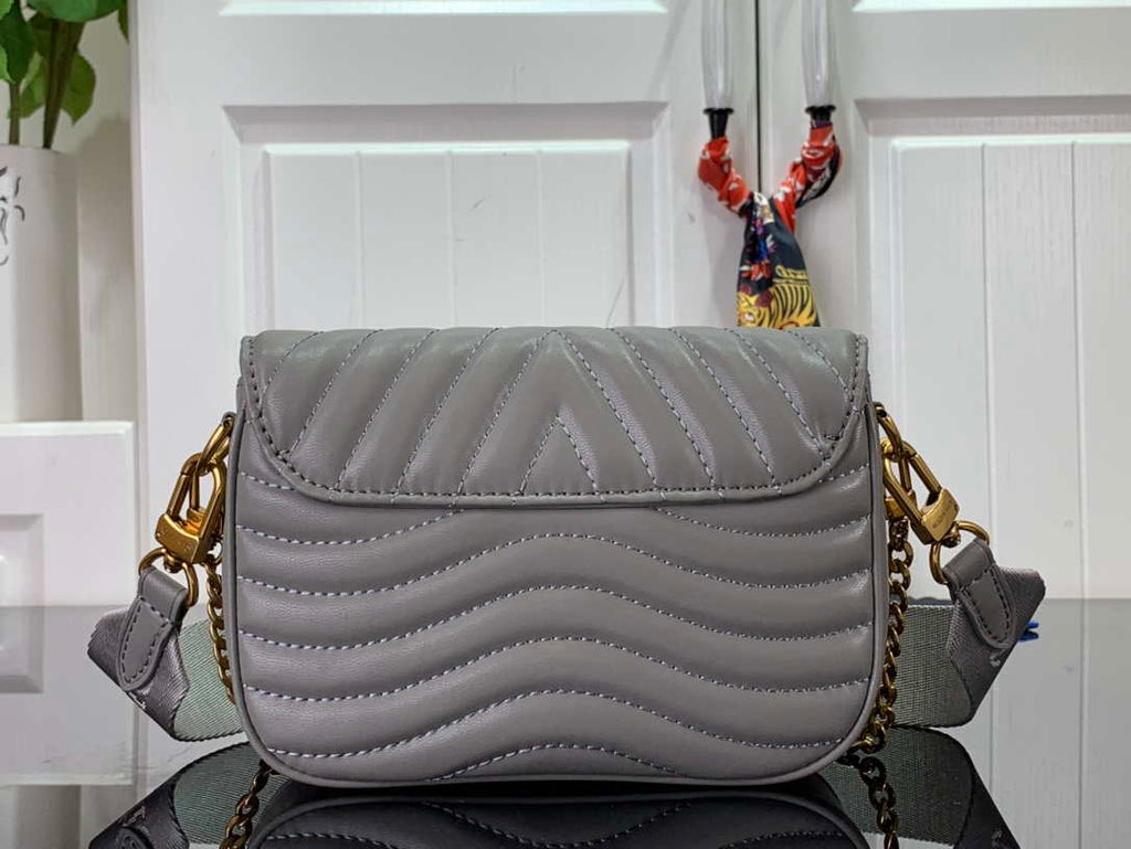 LV M56467 Louis Vuitton New Wave Multi-Pochette Leather M56466 Gray