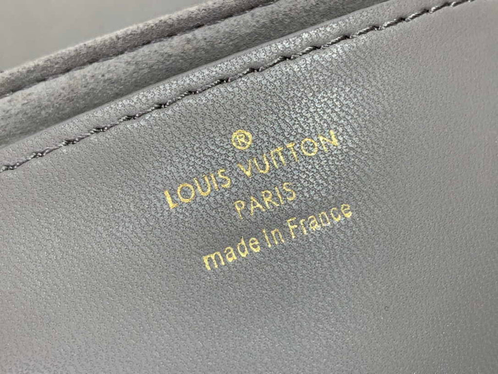 LV M56467 Louis Vuitton New Wave Multi-Pochette Leather M56466 Gray