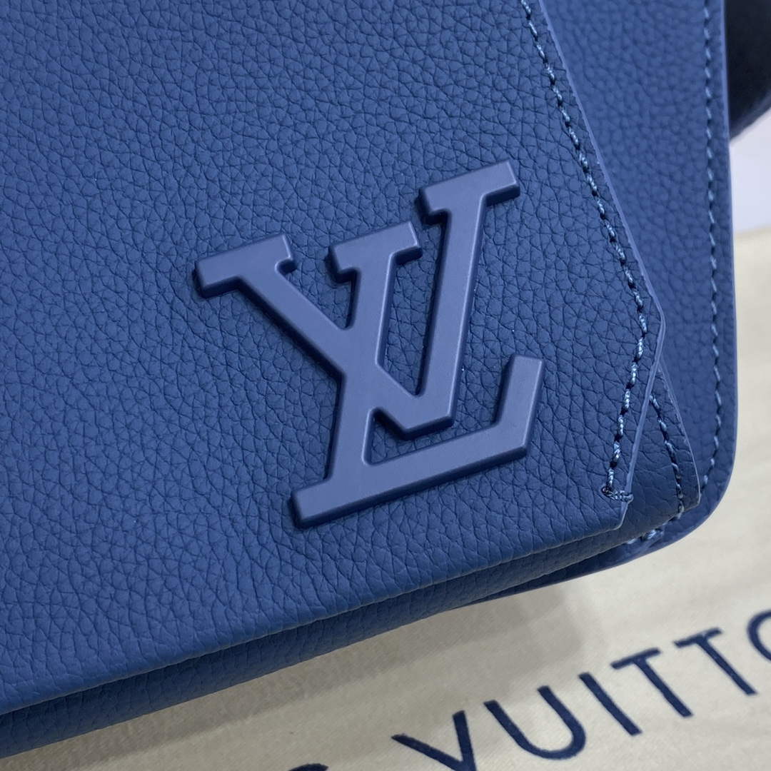 LV M57081 Louis Vuitton Takeoff Slingbag Navy blue - Default Title - View 5
