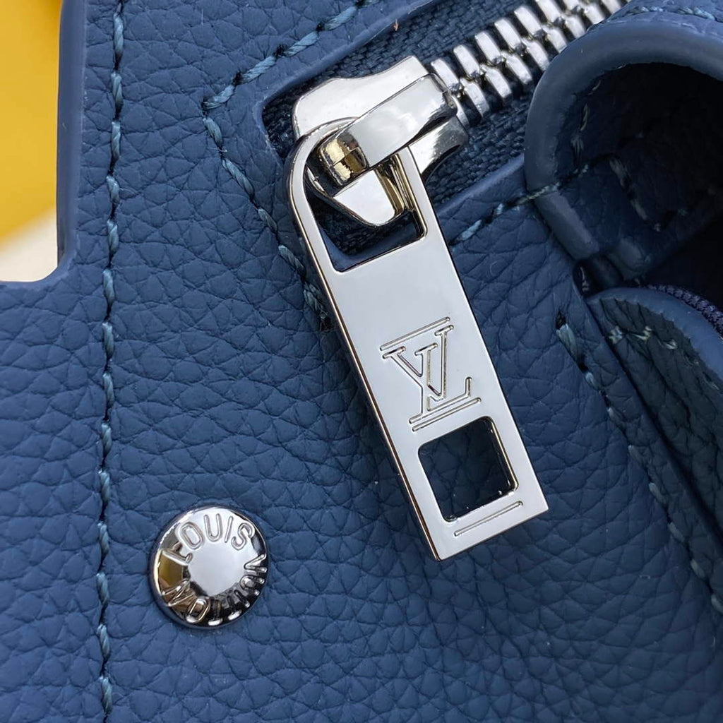 LV M57081 Louis Vuitton Takeoff Slingbag Navy blue