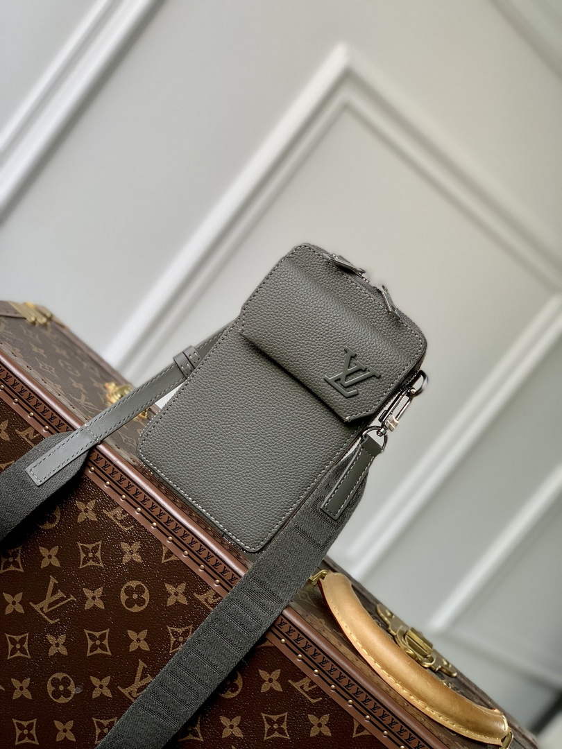 LV M57089 Louis Vuitton Phone Pouch Green - Default Title - View 1