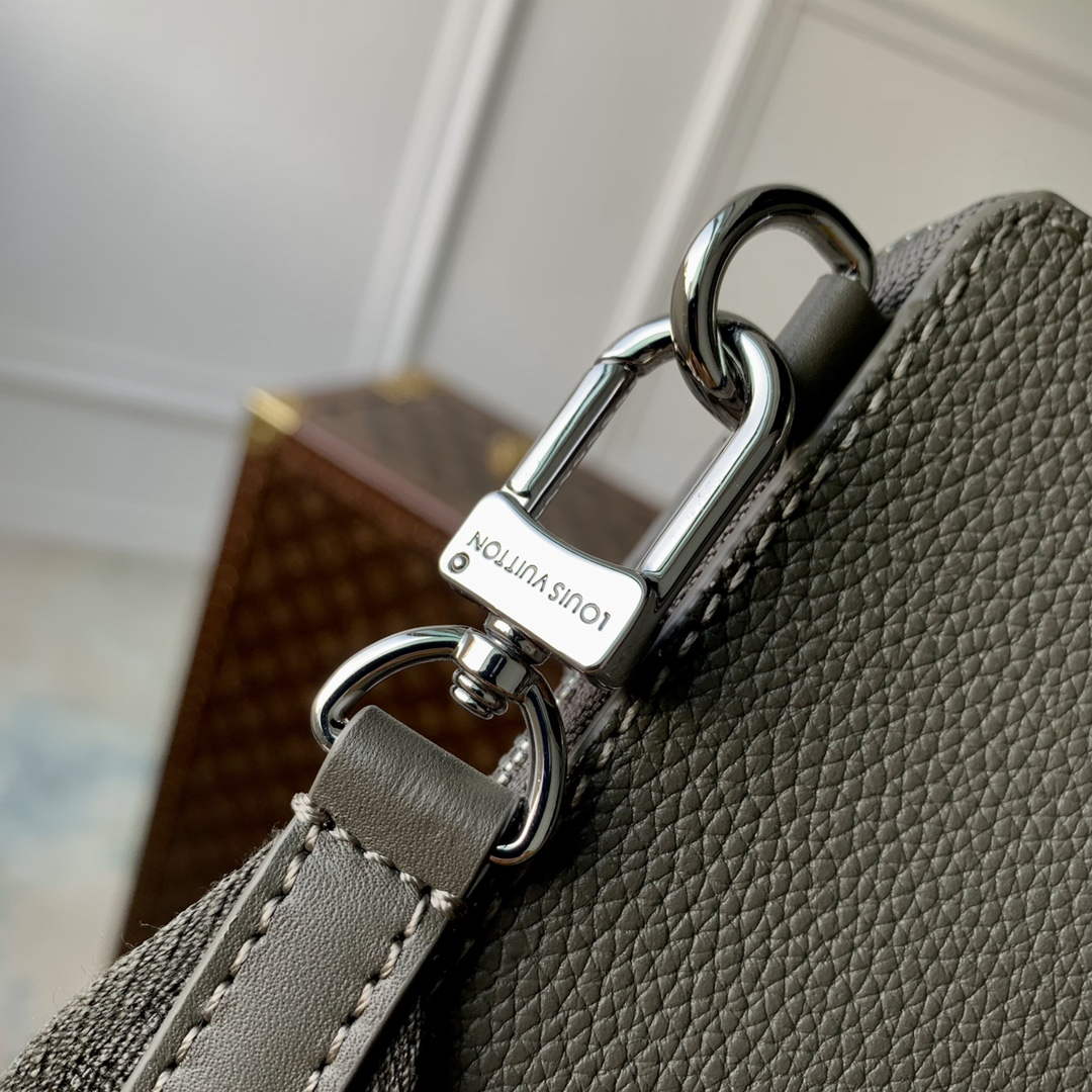 LV M57089 Louis Vuitton Phone Pouch Green - Default Title - View 5