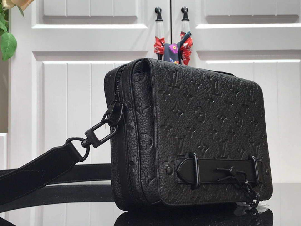LV M57307 Louis Vuitton Steamer Messenger Bag Black
