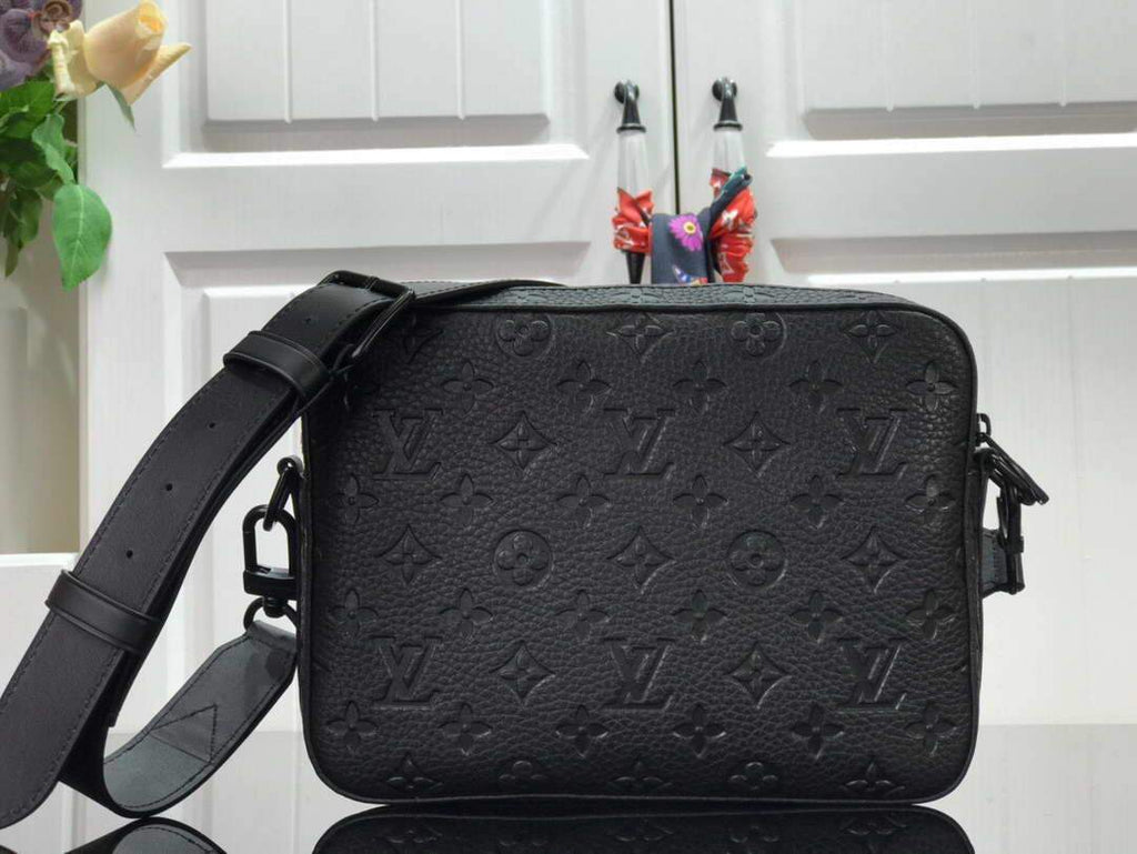 LV M57307 Louis Vuitton Steamer Messenger Bag Black
