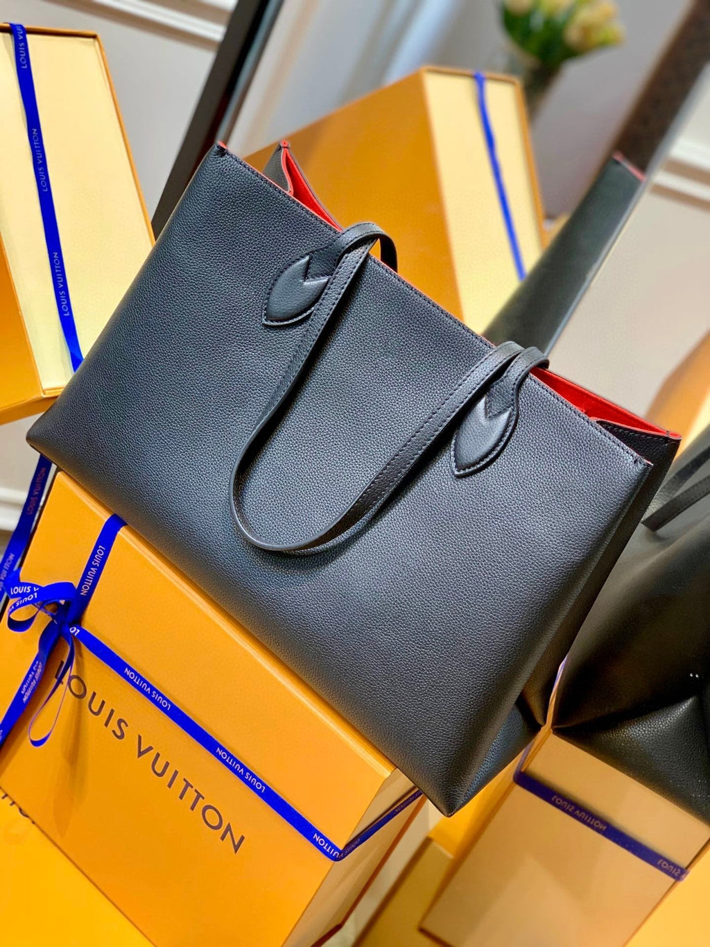 LV M57345 Louis Vuitton M57346 Lockme Shopper M57347 Bag Grained Calf Leather Black - luxibagsmall