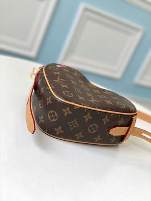 LV M57456 Louis Vuitton Game On C?ur Crossbody Bag Monogram - luxibagsmall