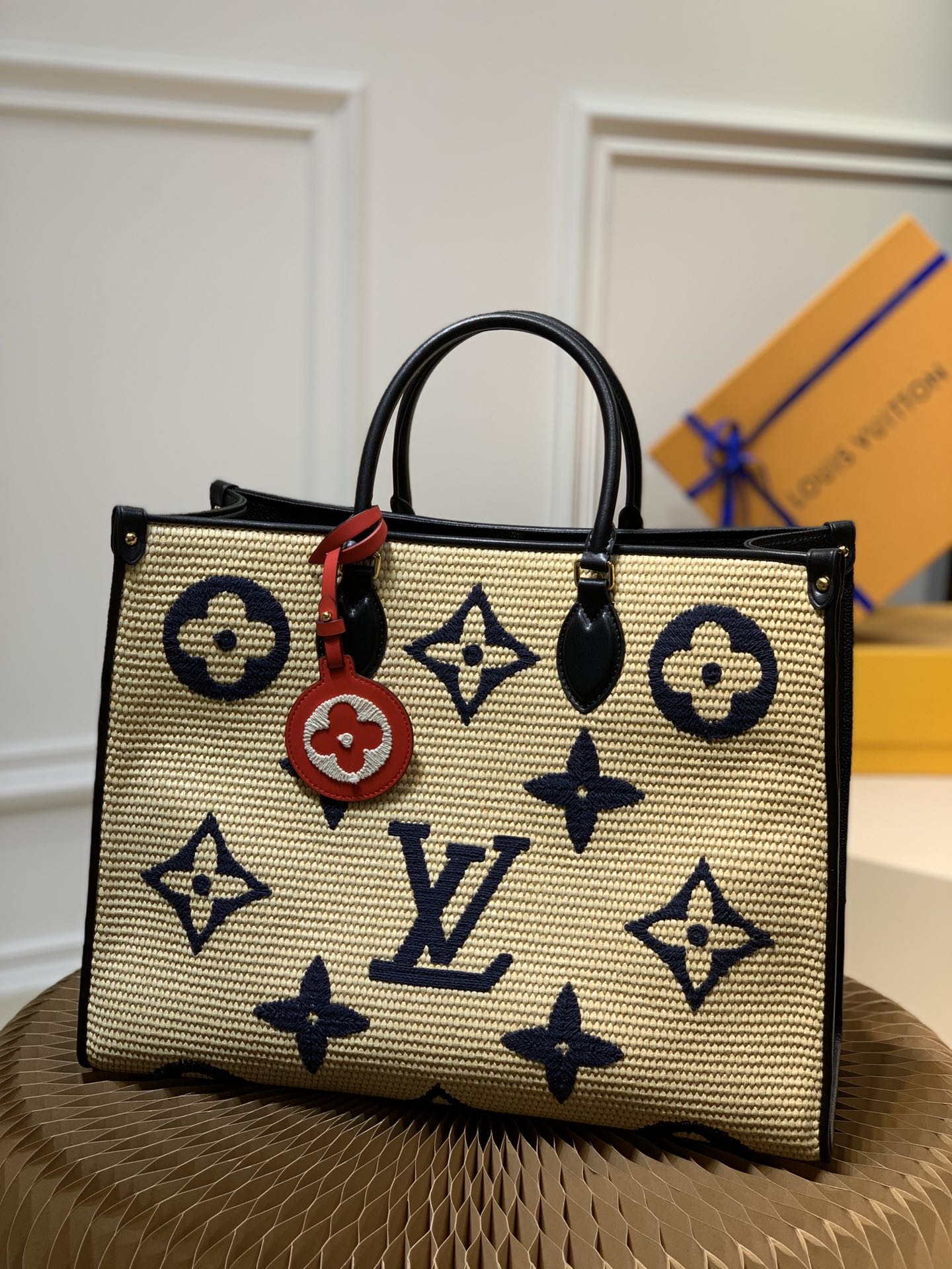 LV M57644 Louis Vuitton Onthego GM Tote Bag Black - Default Title - View 1