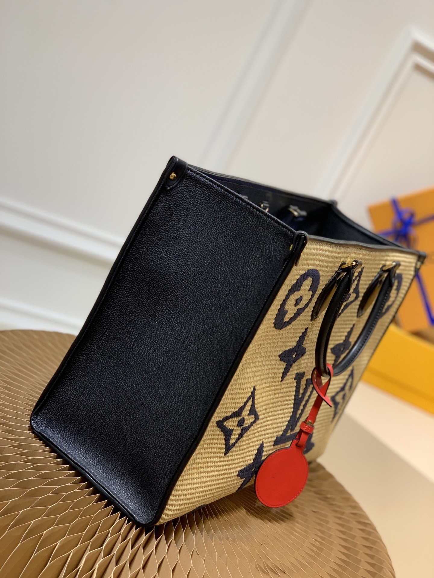 LV M57644 Louis Vuitton Onthego GM Tote Bag Black - Default Title - View 2