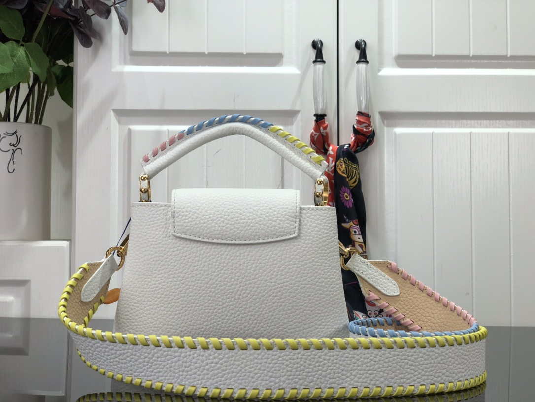 LV M57671 Louis Vuitton Capucines MM Handbag White - Default Title - View 3