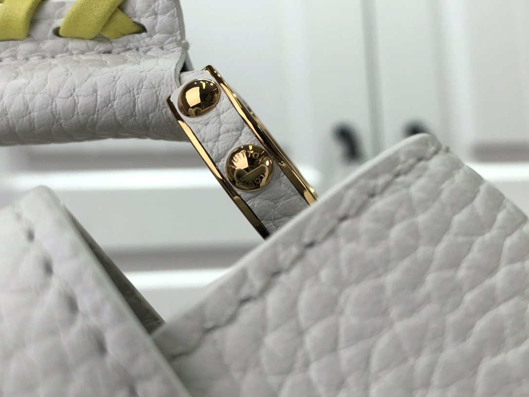 LV M57671 Louis Vuitton Capucines MM Handbag White - Default Title - View 4