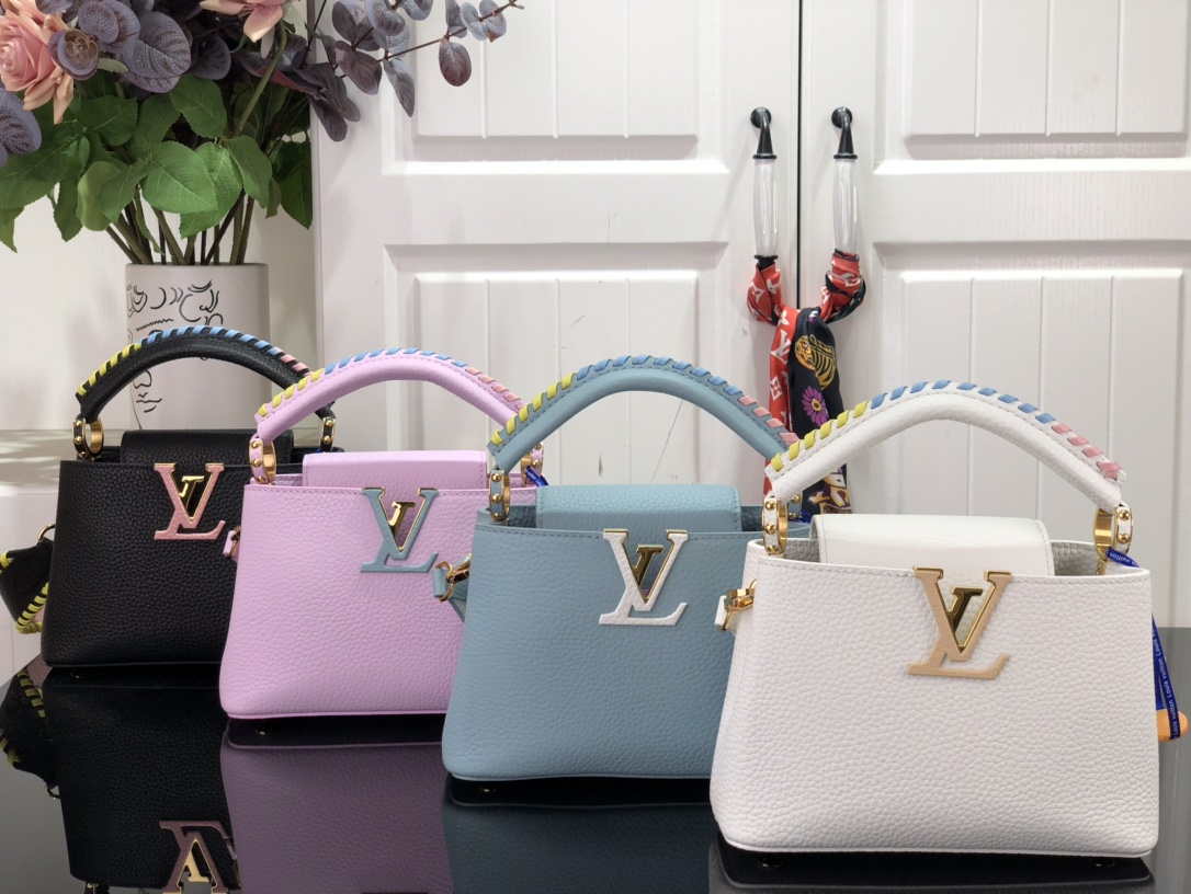 LV M57671 Louis Vuitton Capucines MM Handbag Black - Default Title - View 2