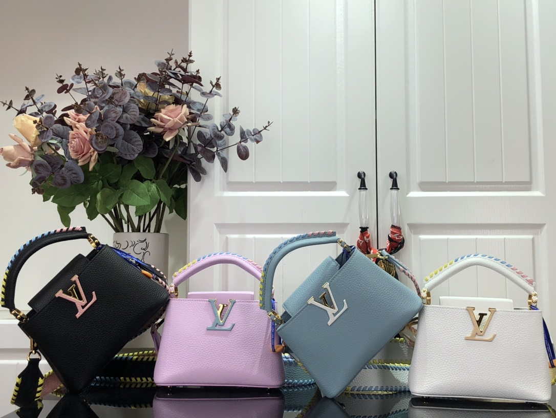 LV M57671 Louis Vuitton Capucines MM Handbag Black - Default Title - View 11