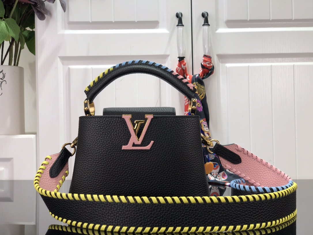 LV M57671 Louis Vuitton Capucines MM Handbag Black - Default Title - View 1