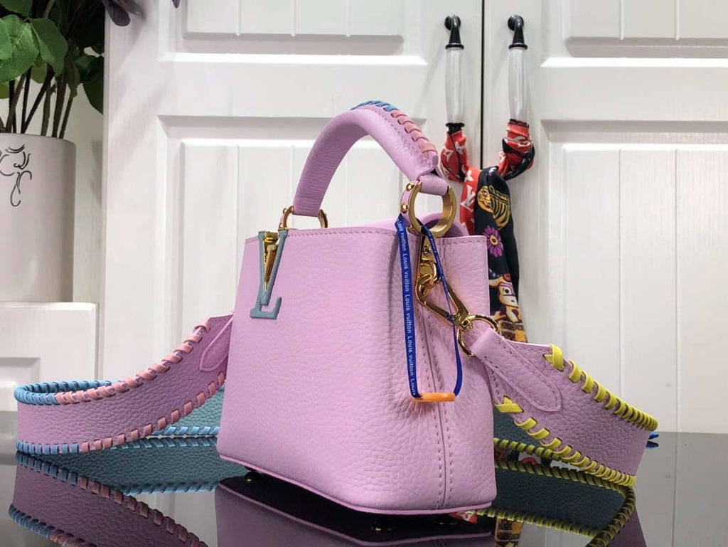 LV M57671 Louis Vuitton Capucines MM Handbag Pink