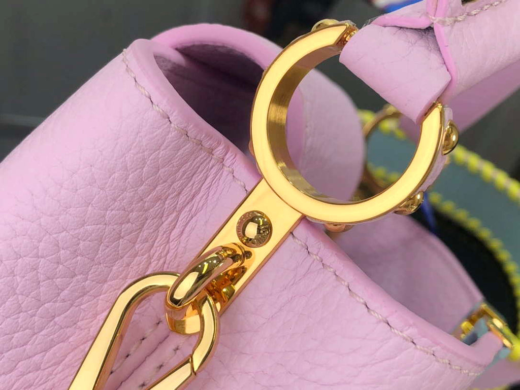 LV M57671 Louis Vuitton Capucines MM Handbag Pink