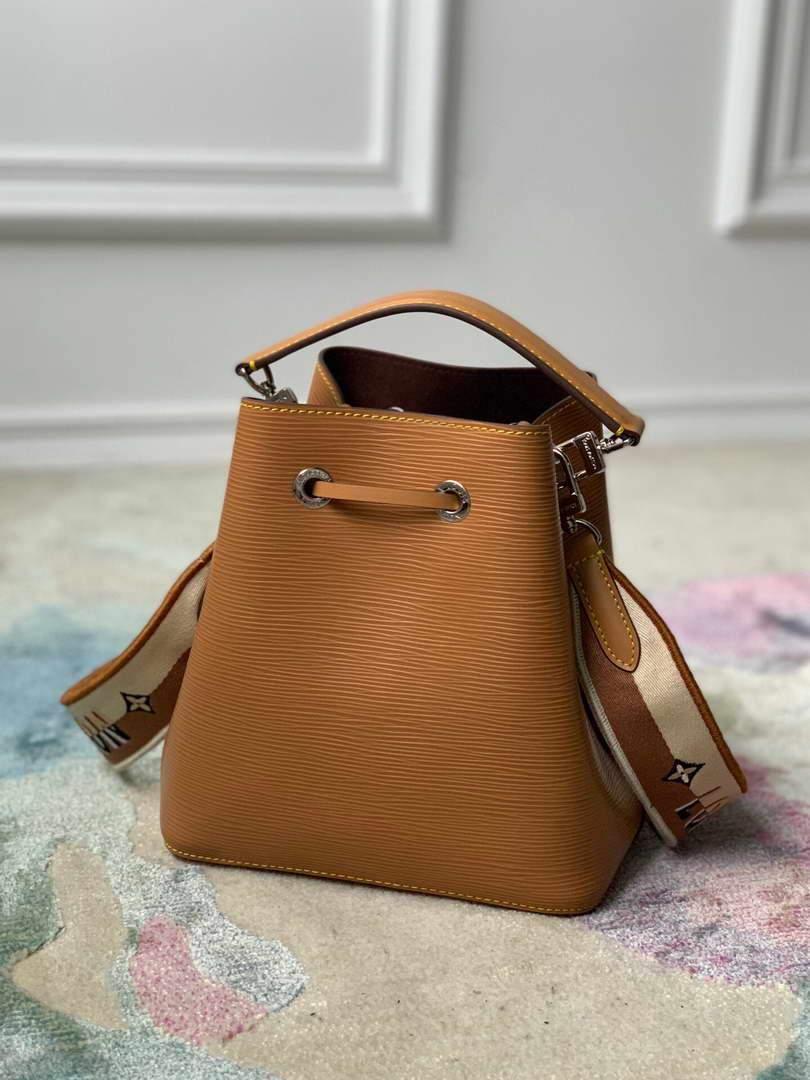 LV M57706 Louis Vuitton N¨¦oNo¨¦ BB Bucket Bag M57693 M57691 Honey Gold