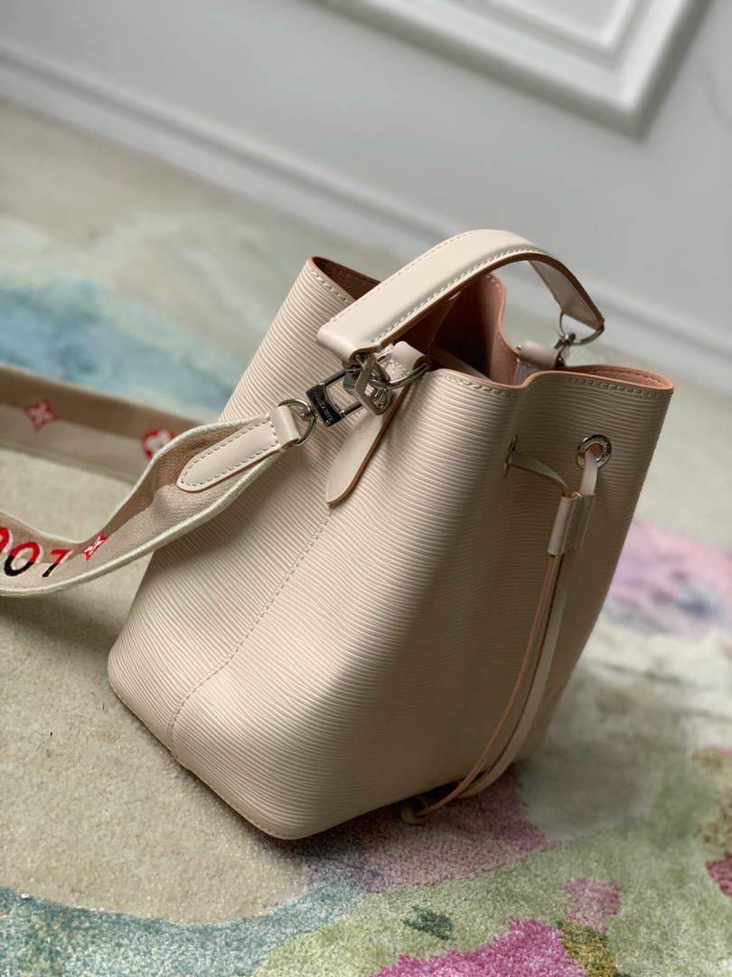 LV M57693 Louis Vuitton N¨¦oNo¨¦ BB Bucket Bag M57706 M57691 Quartz White