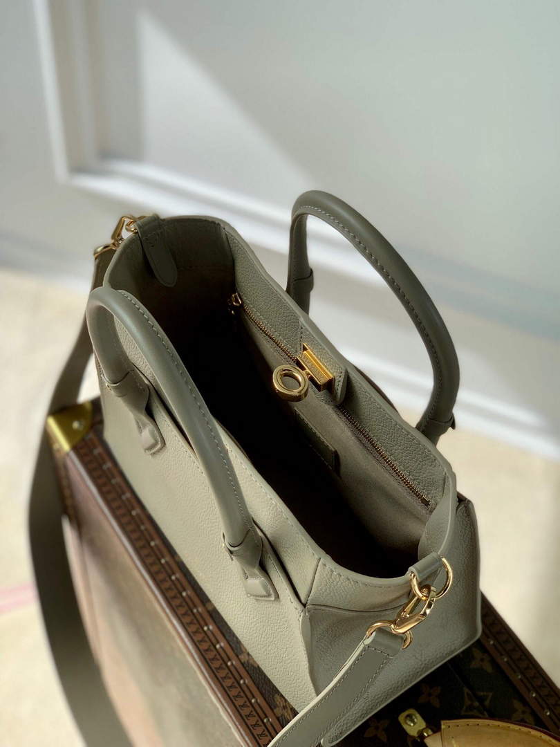 LV M57729 Louis Vuitton On My Side PM Tote Bag Beige - Default Title - View 8