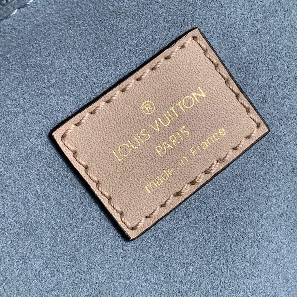 LV M57729 Louis Vuitton On My Side PM Tote Bag M57728 Greige