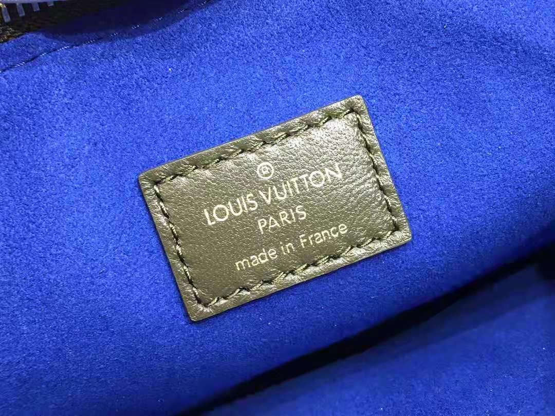 LV M57782 Louis Vuitton Coussin MM Embossed puffy Lambskin M57783 Bag Green - luxibagsmall