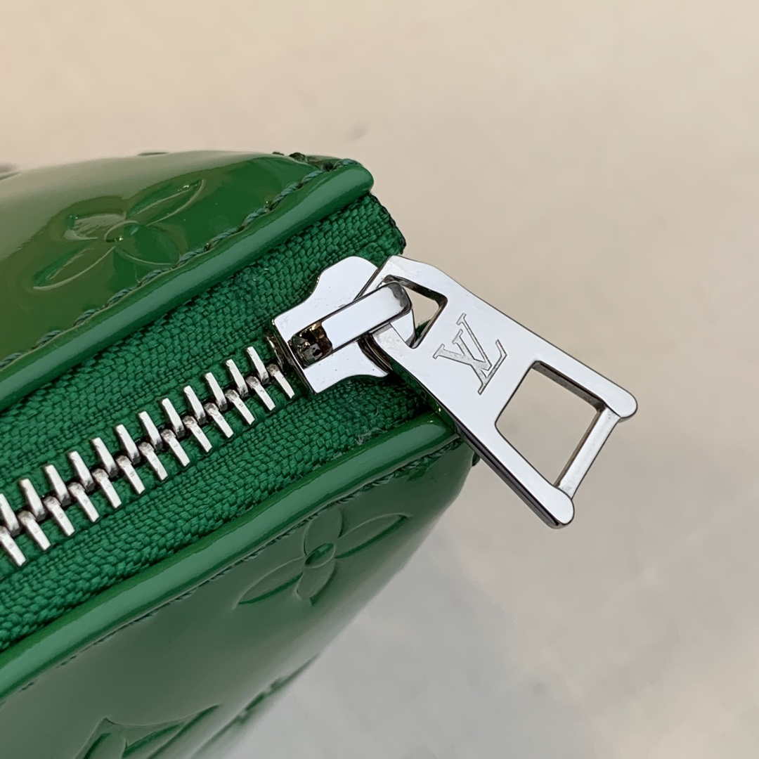 LV M57783 Louis Vuitton Coussin MM Embossed puffy Green Patent Leather - Default Title - View 4