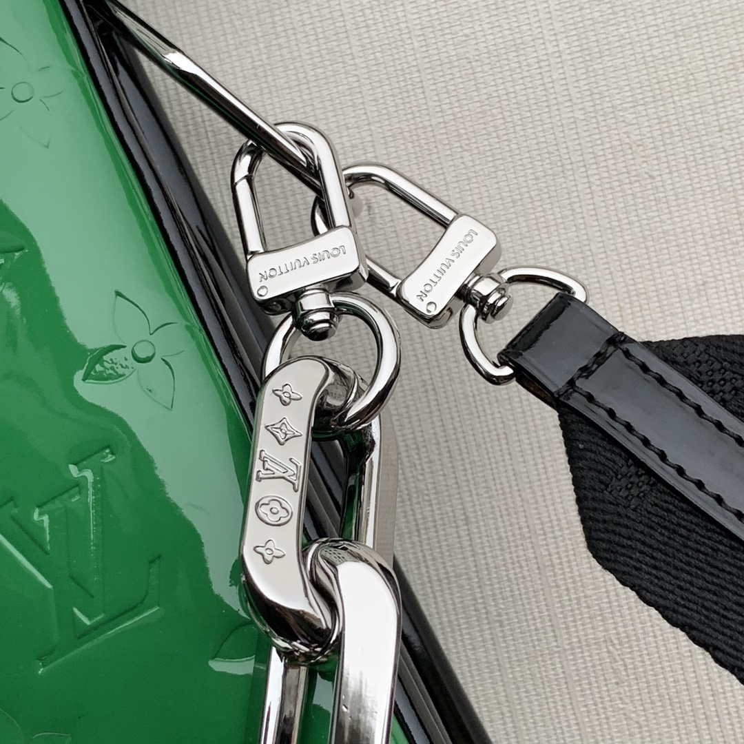 LV M57783 Louis Vuitton Coussin MM Embossed puffy Green Patent Leather - Default Title - View 5