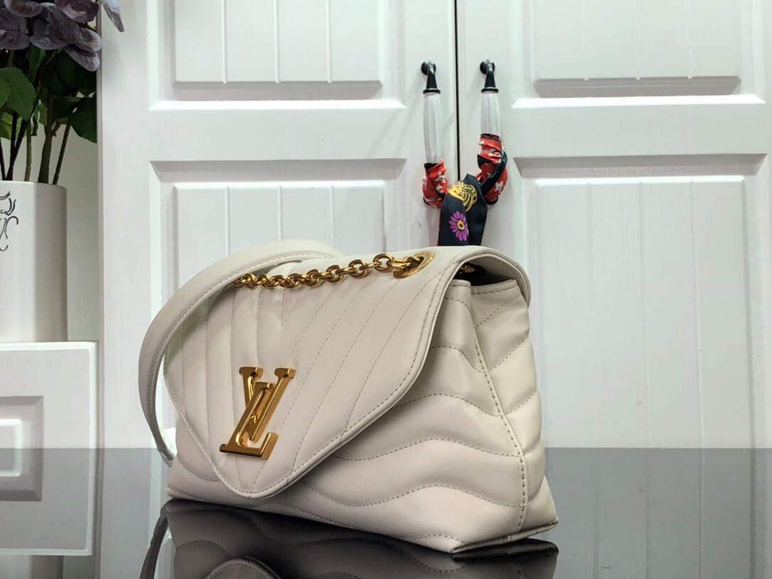 LV M58549 Louis Vuitton New Wave Chain Bag Ivory M58552 M58553 M58550 M58664