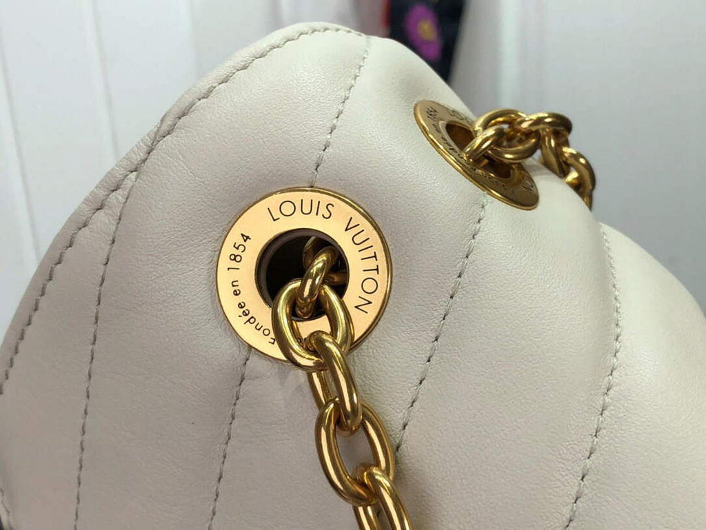 LV M58549 Louis Vuitton New Wave Chain Bag Ivory M58552 M58553 M58550 M58664