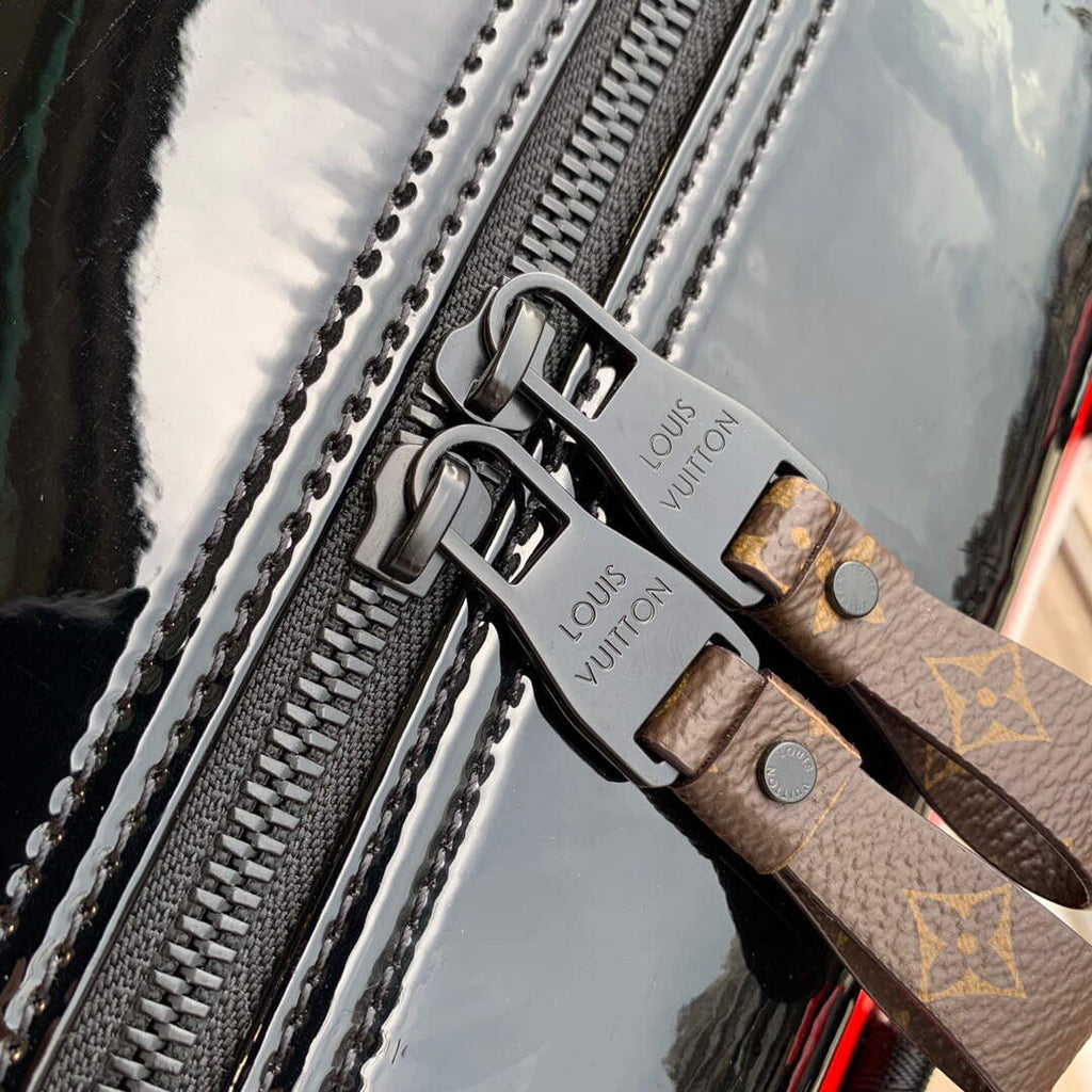 LV M58755 Louis Vuitton Neo Porte Documents Voyage Black red