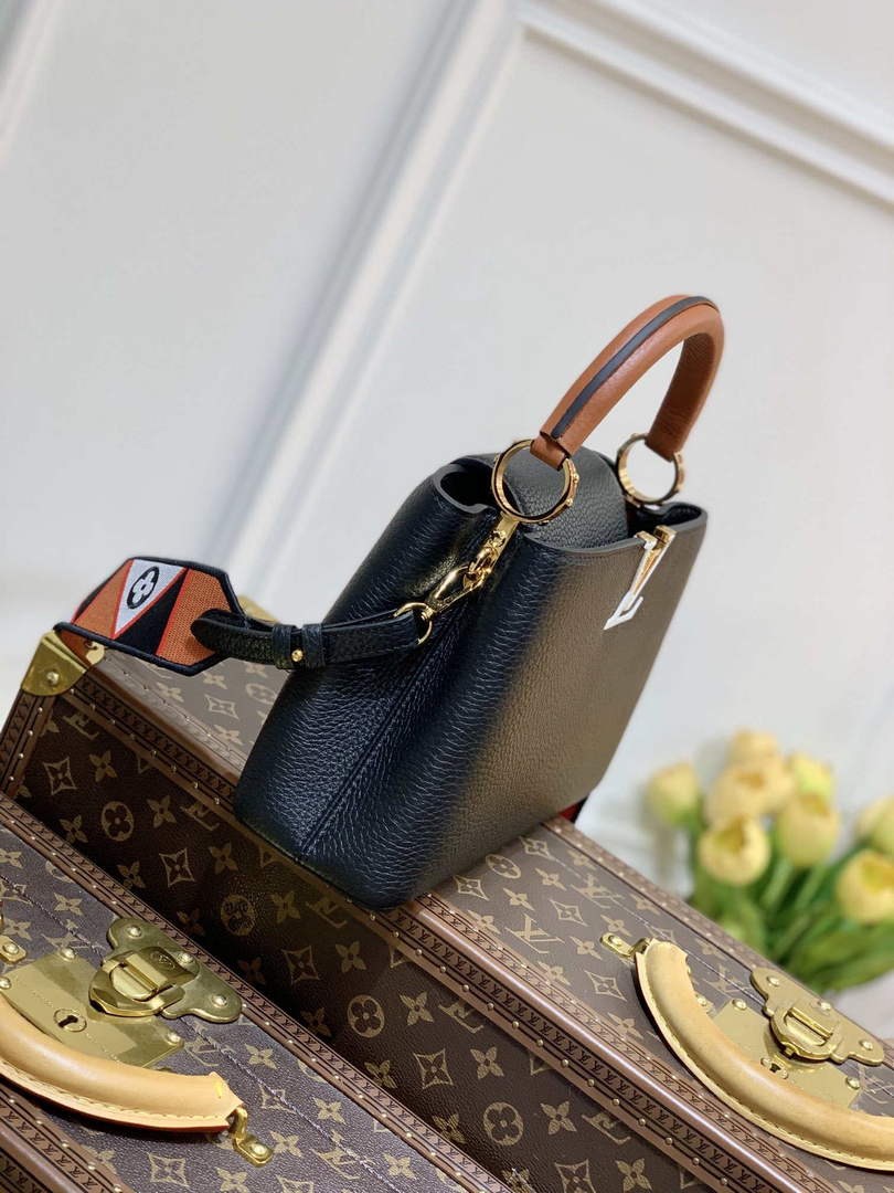 LV M59021 Louis Vuitton Capucines BB Handbag Black - Default Title - View 4
