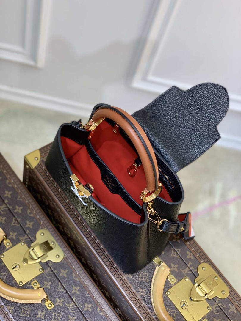LV M59021 Louis Vuitton Capucines BB Handbag Black - Default Title - View 9