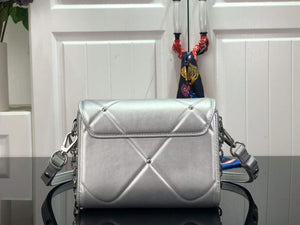 LV M59031 Louis Vuitton Twist PM High End Leathers - Default Title - View 3